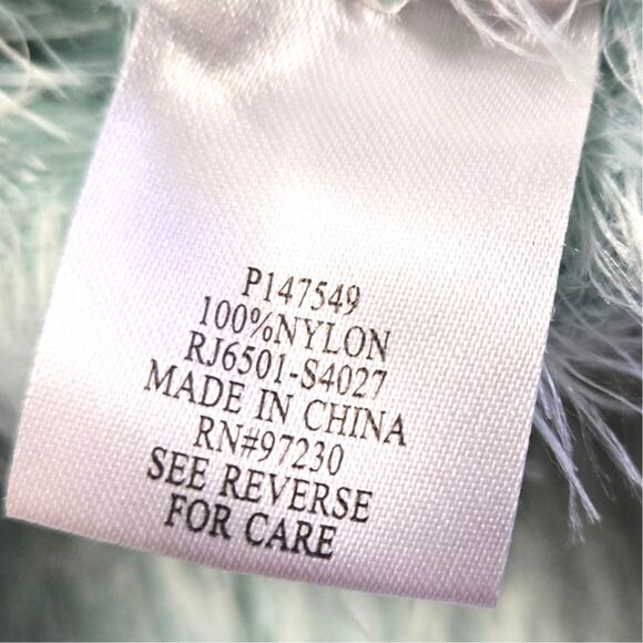 Almost Famous Sz Medium Mint Green Fuzzy Long Sleeve Sweater - Picture 3 of 8